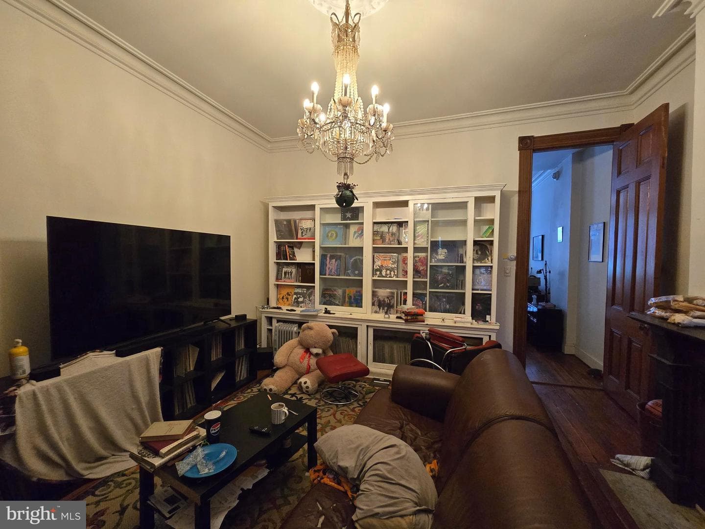 122 W Lanvale Street photo 9