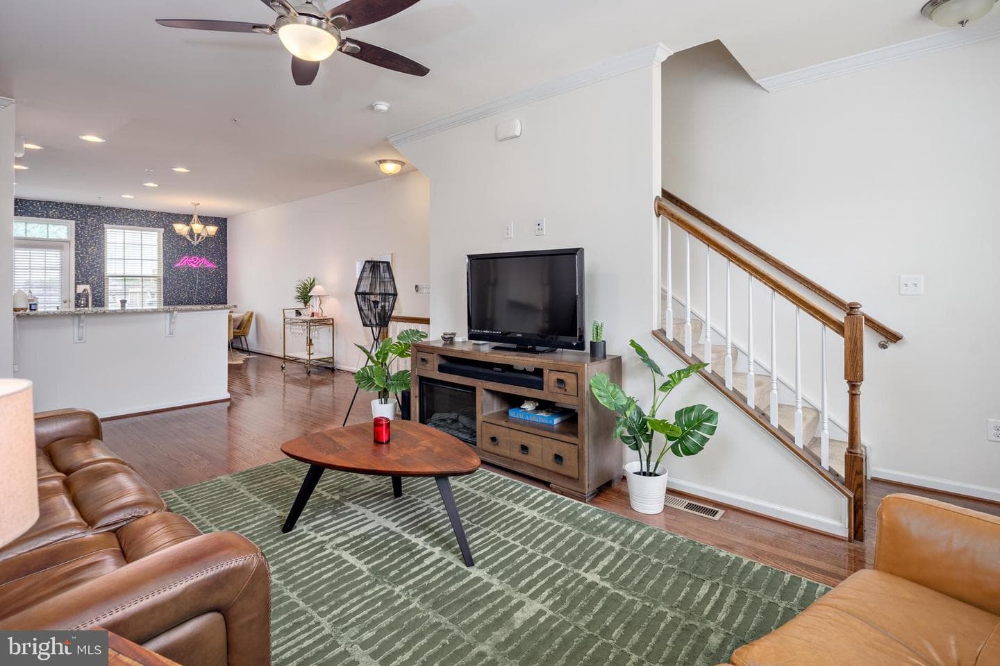 836 S Macon Street photo 9