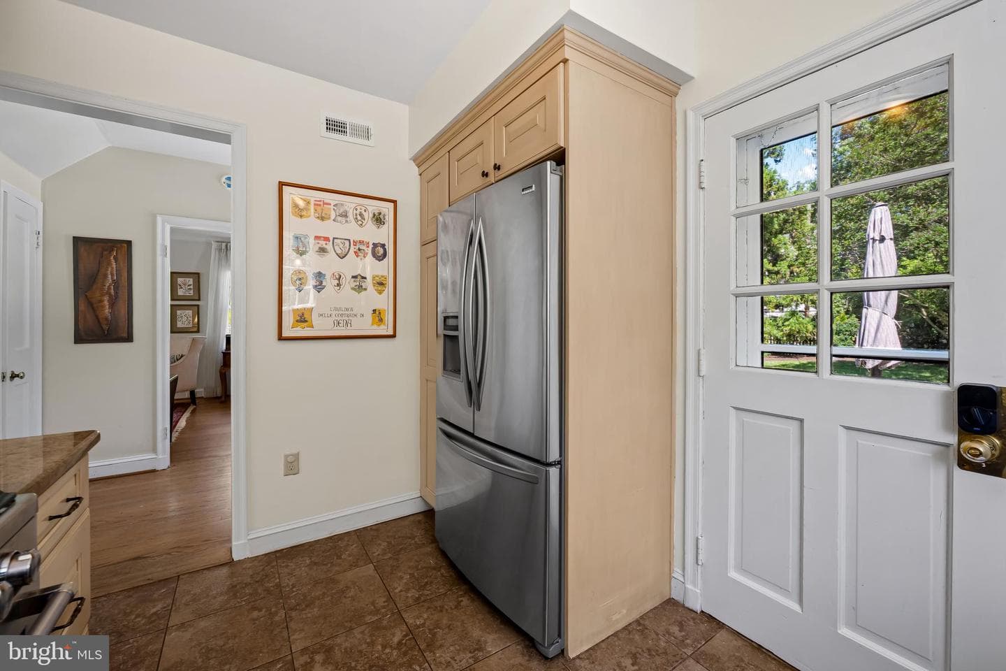 330 Broadmoor Road photo 13