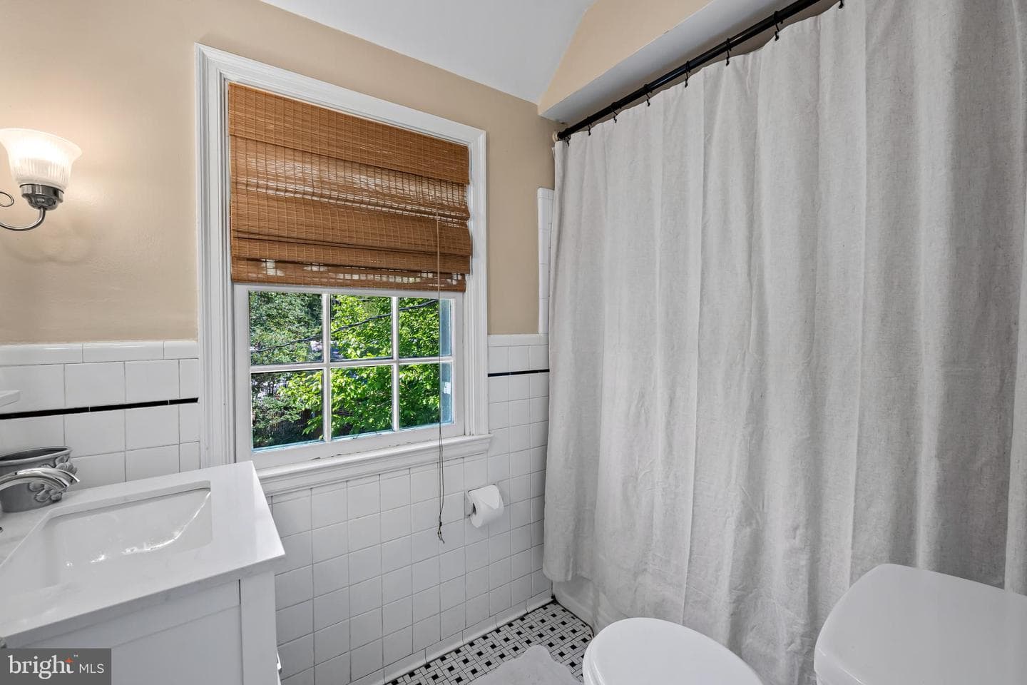 330 Broadmoor Road photo 22