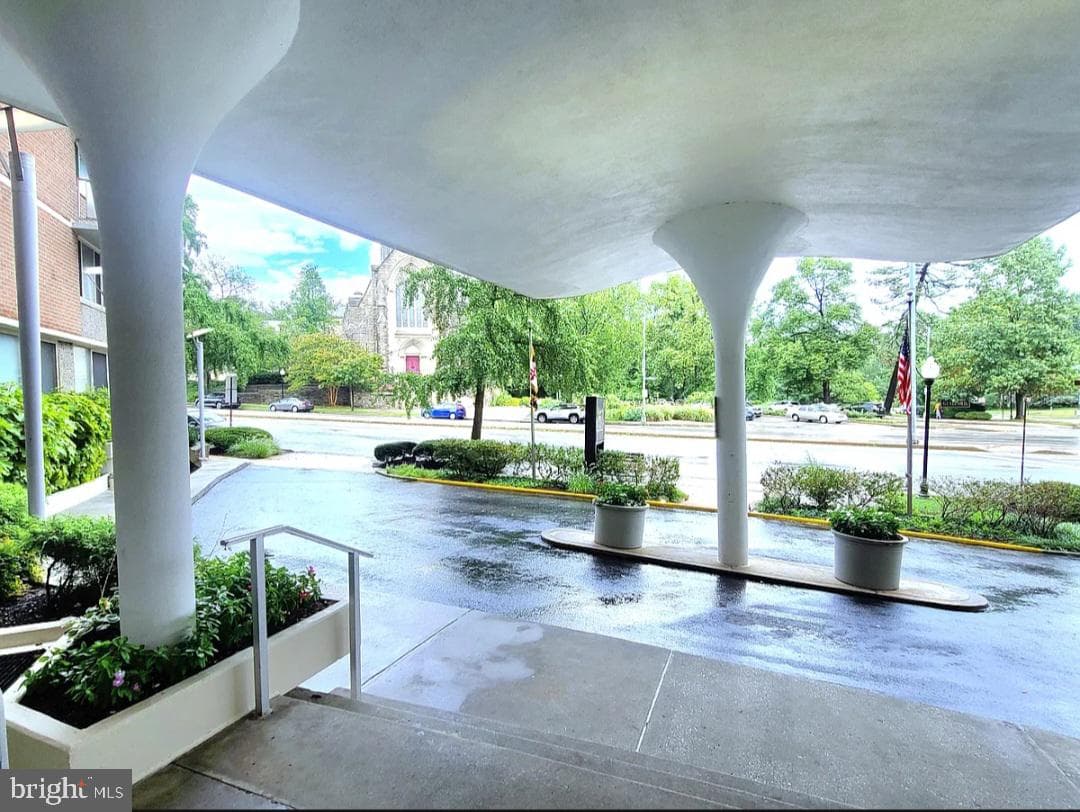 1 E University Parkway #1408 photo 3