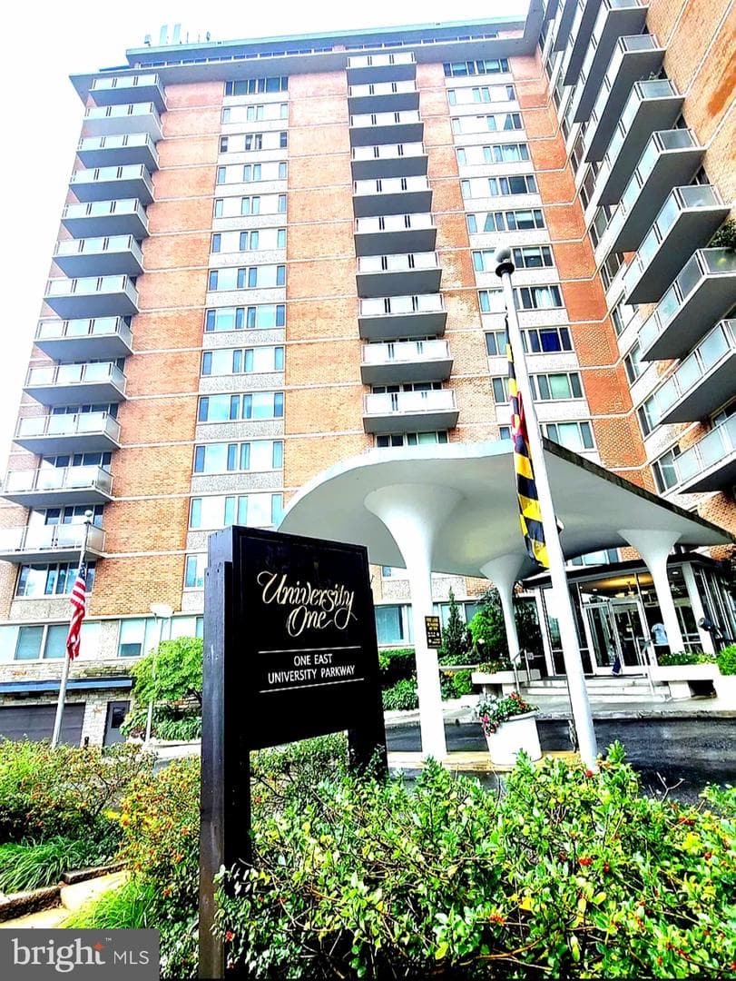 1 E University Parkway #1408 photo 4