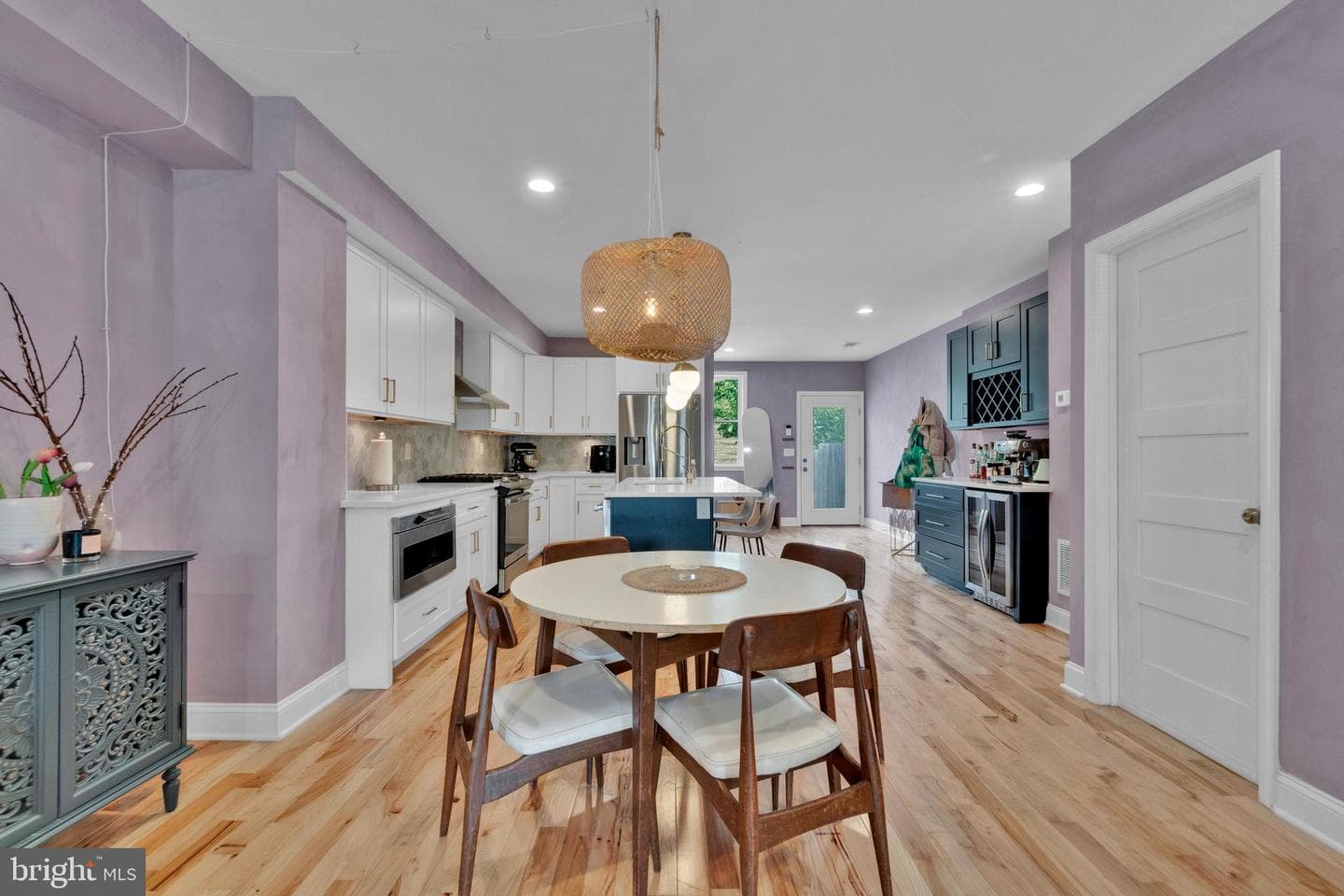 624 W 33rd Street photo 10