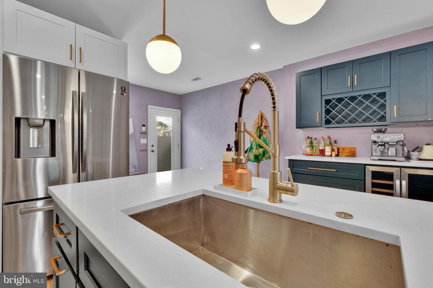 624 W 33rd Street photo 19