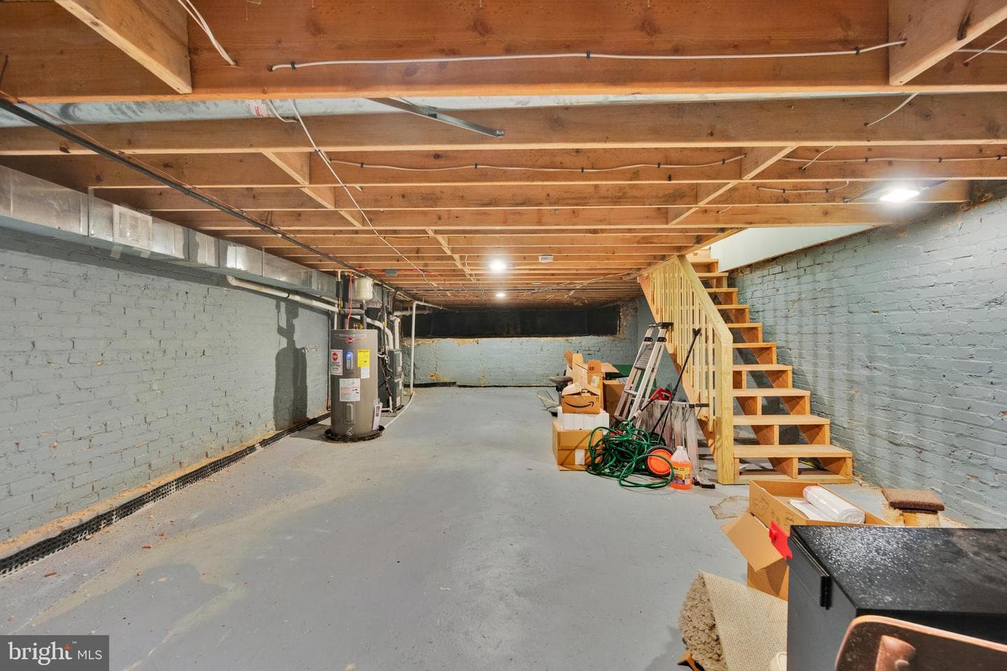 624 W 33rd Street photo 35