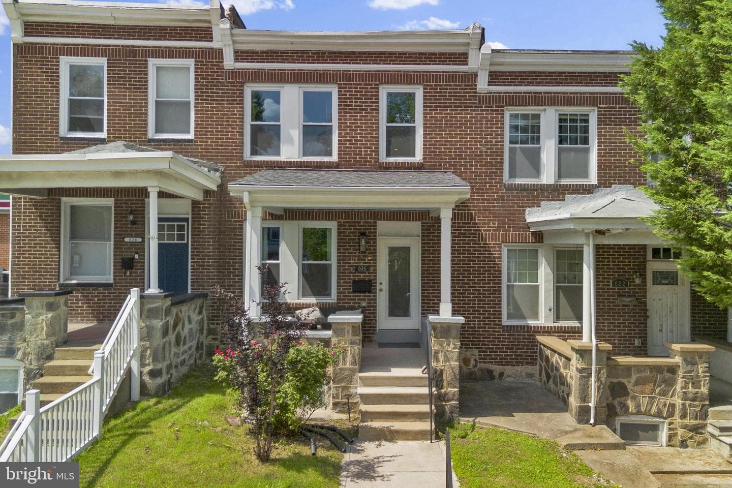 624 W 33rd Street photo 36