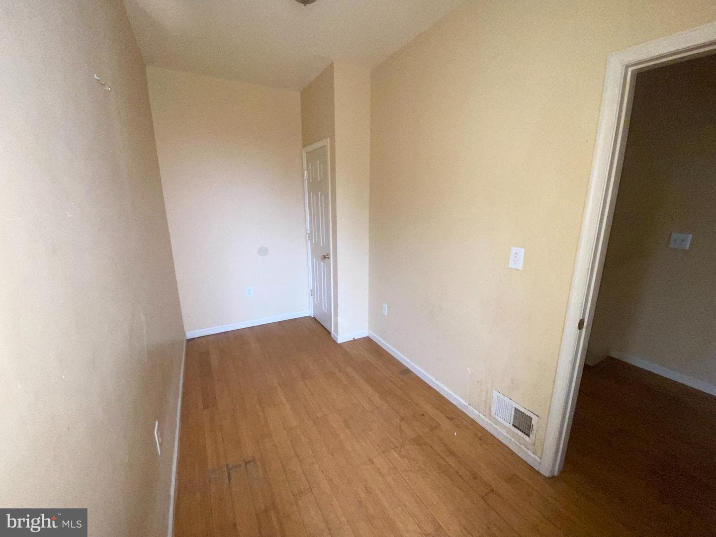 2221 Jefferson Street photo 8