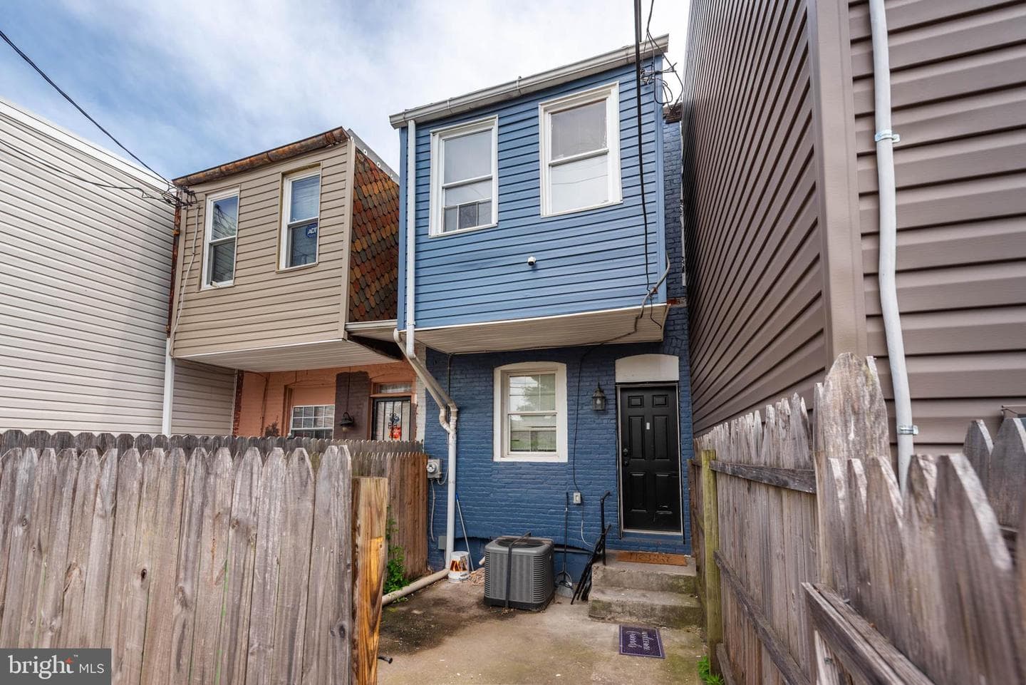 2520 E Eager Street photo 25