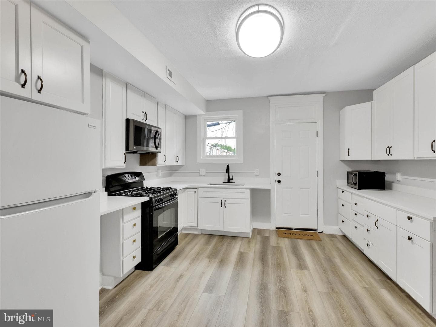 3009 Mcelderry Street photo 13