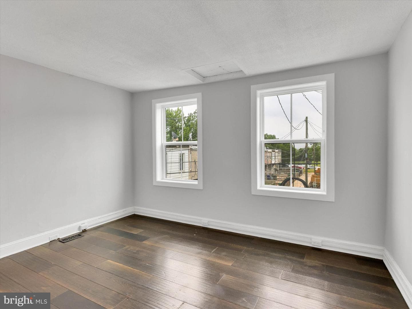 3009 Mcelderry Street photo 18