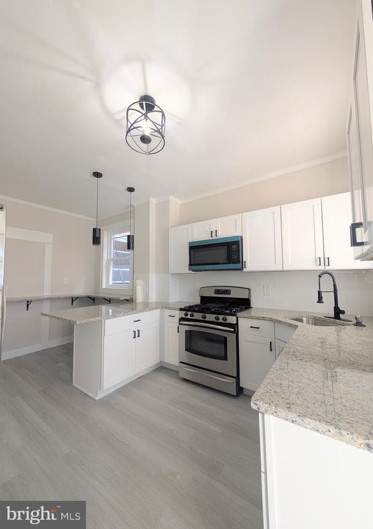 3335 Dudley Avenue photo 3