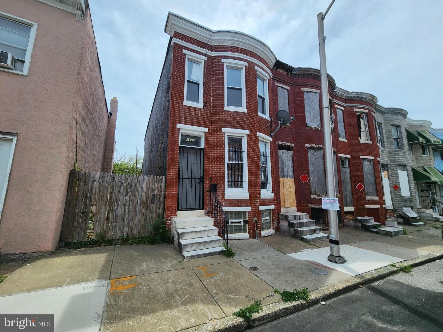 1813 Aiken Street photo 2