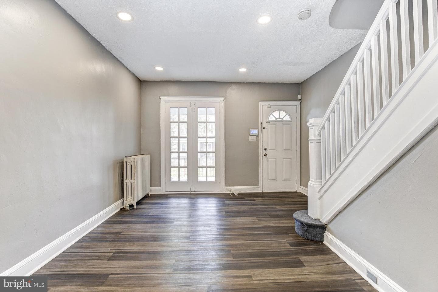 1003 Bonaparte Avenue photo 4