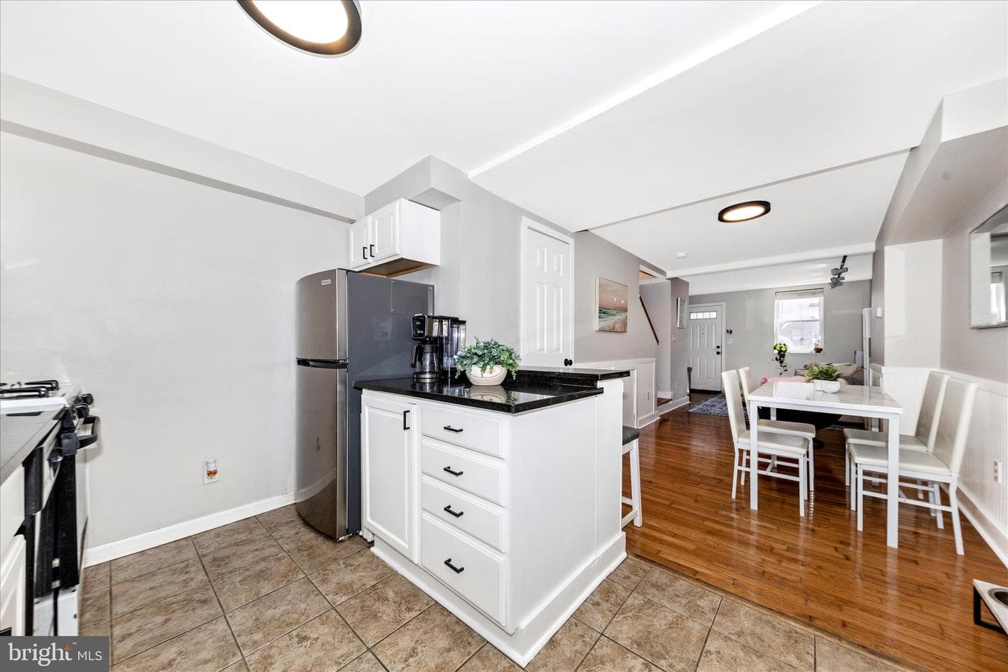 922 S Decker Avenue photo 12