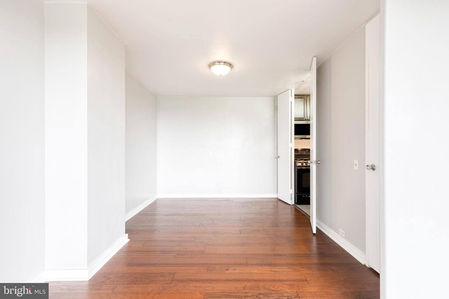 4000 N Charles Street #704 photo 12