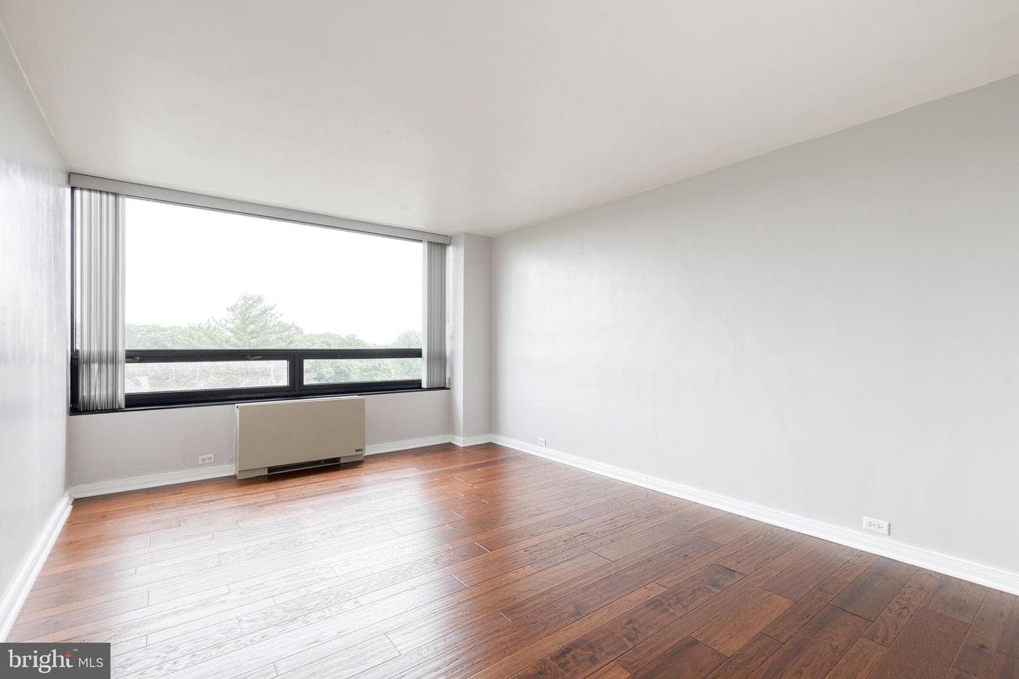 4000 N Charles Street #704 photo 18