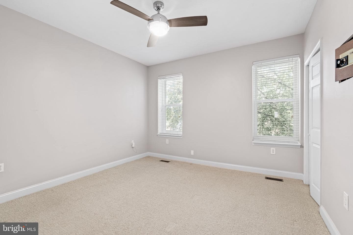 115 W Fort Avenue photo 35
