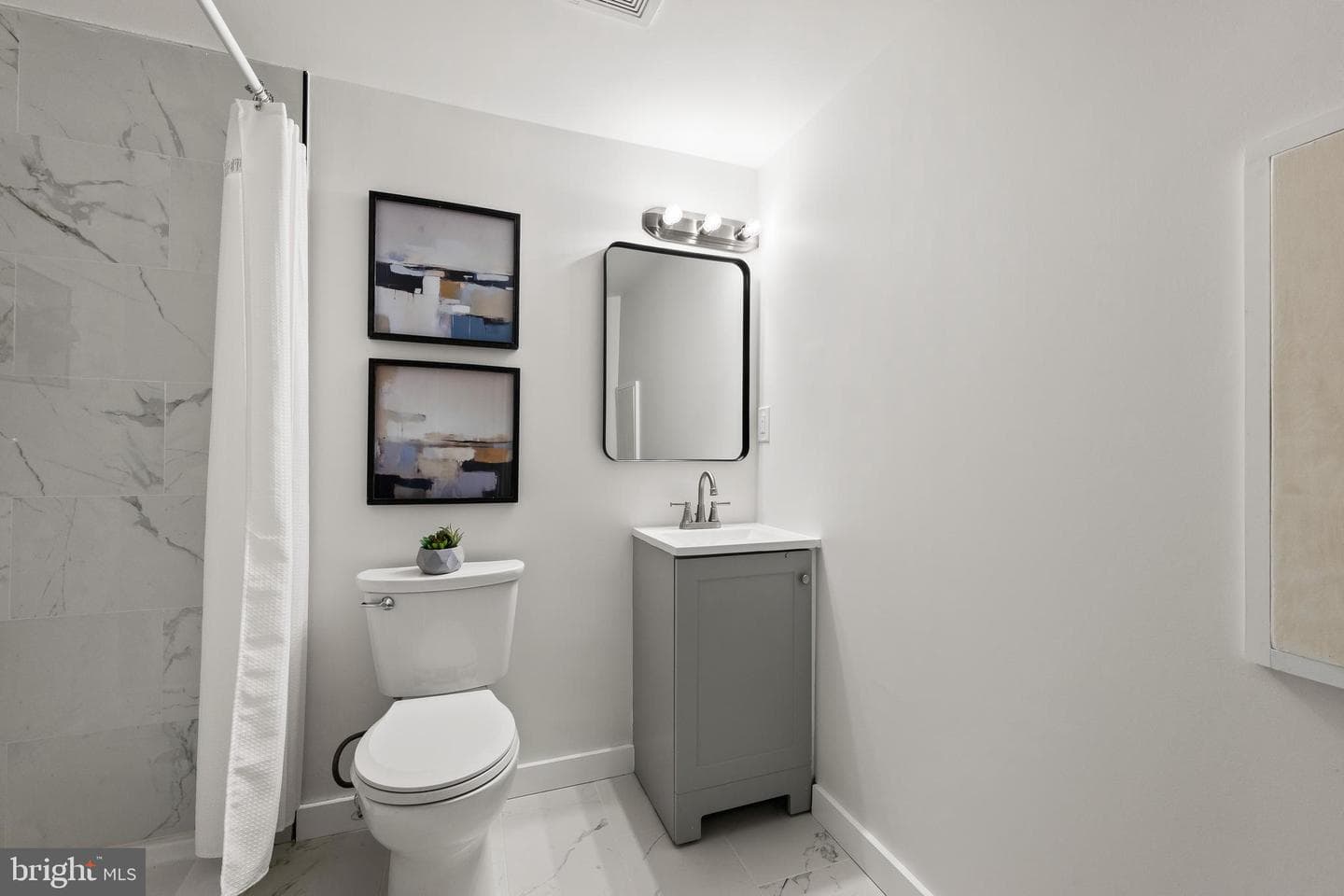 1118 S Carey Street photo 17