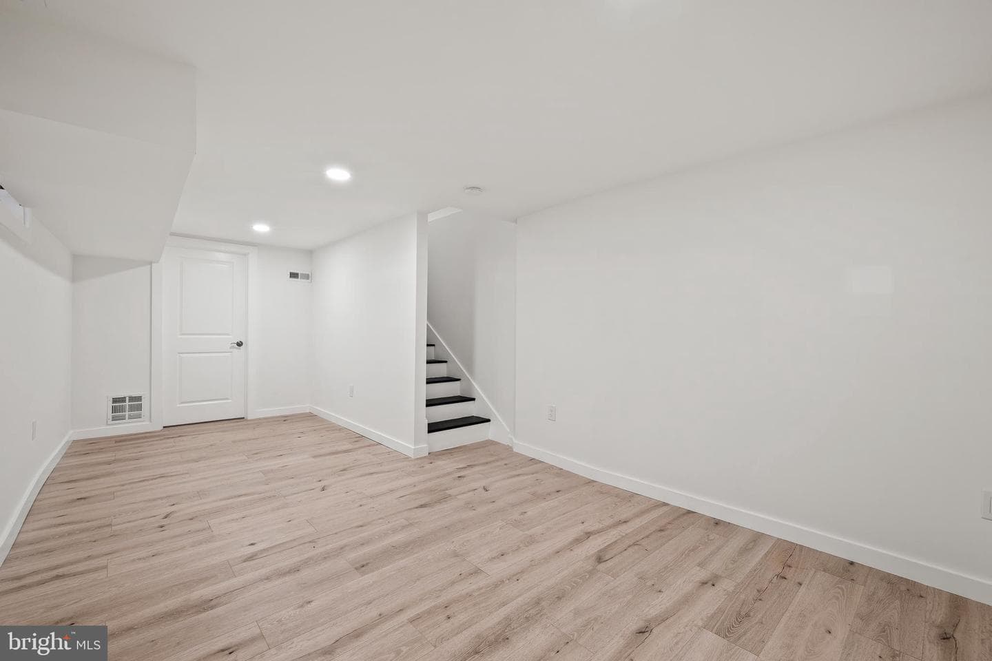 1118 S Carey Street photo 18
