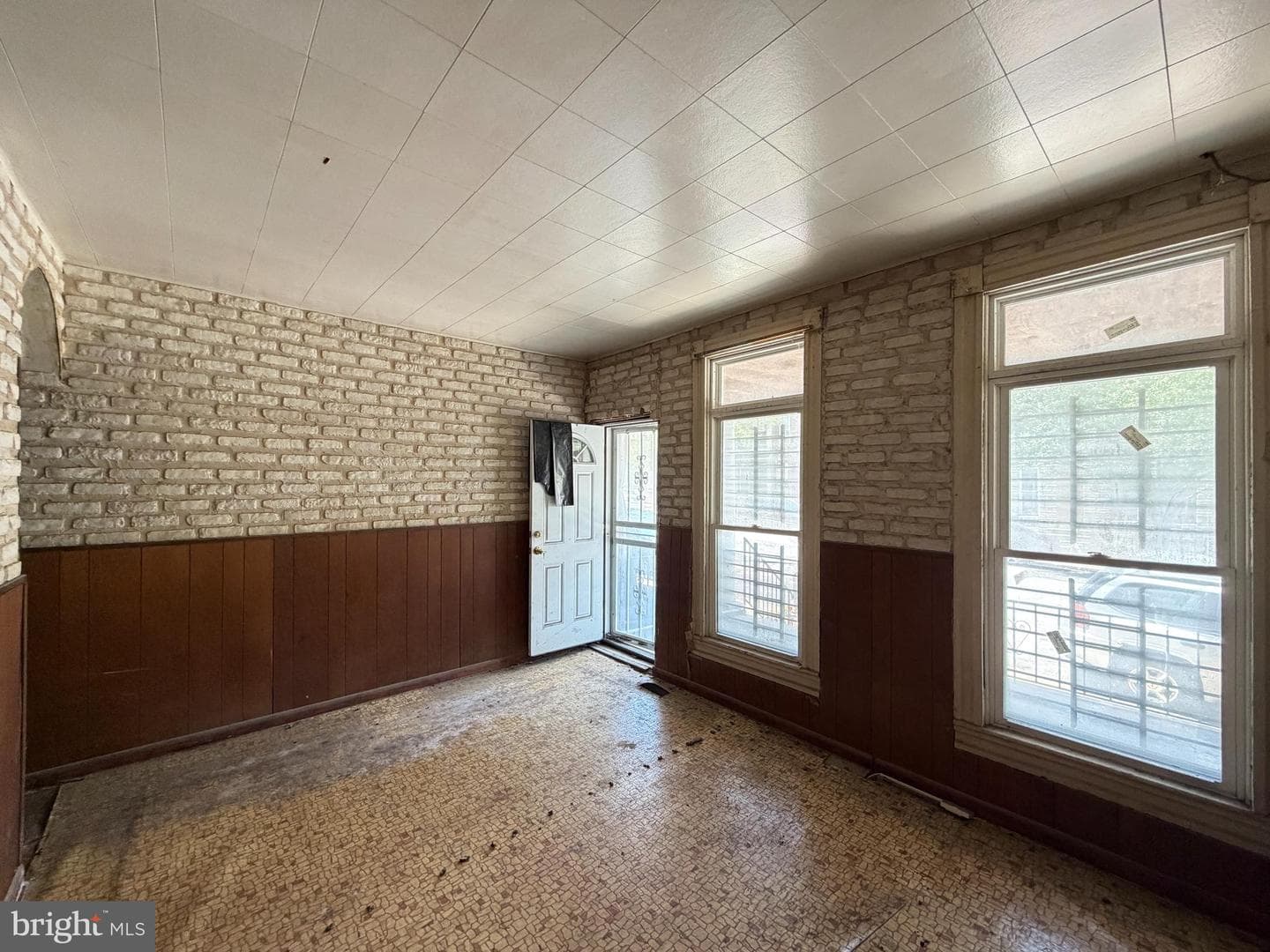 2203 Sidney Ave photo 8