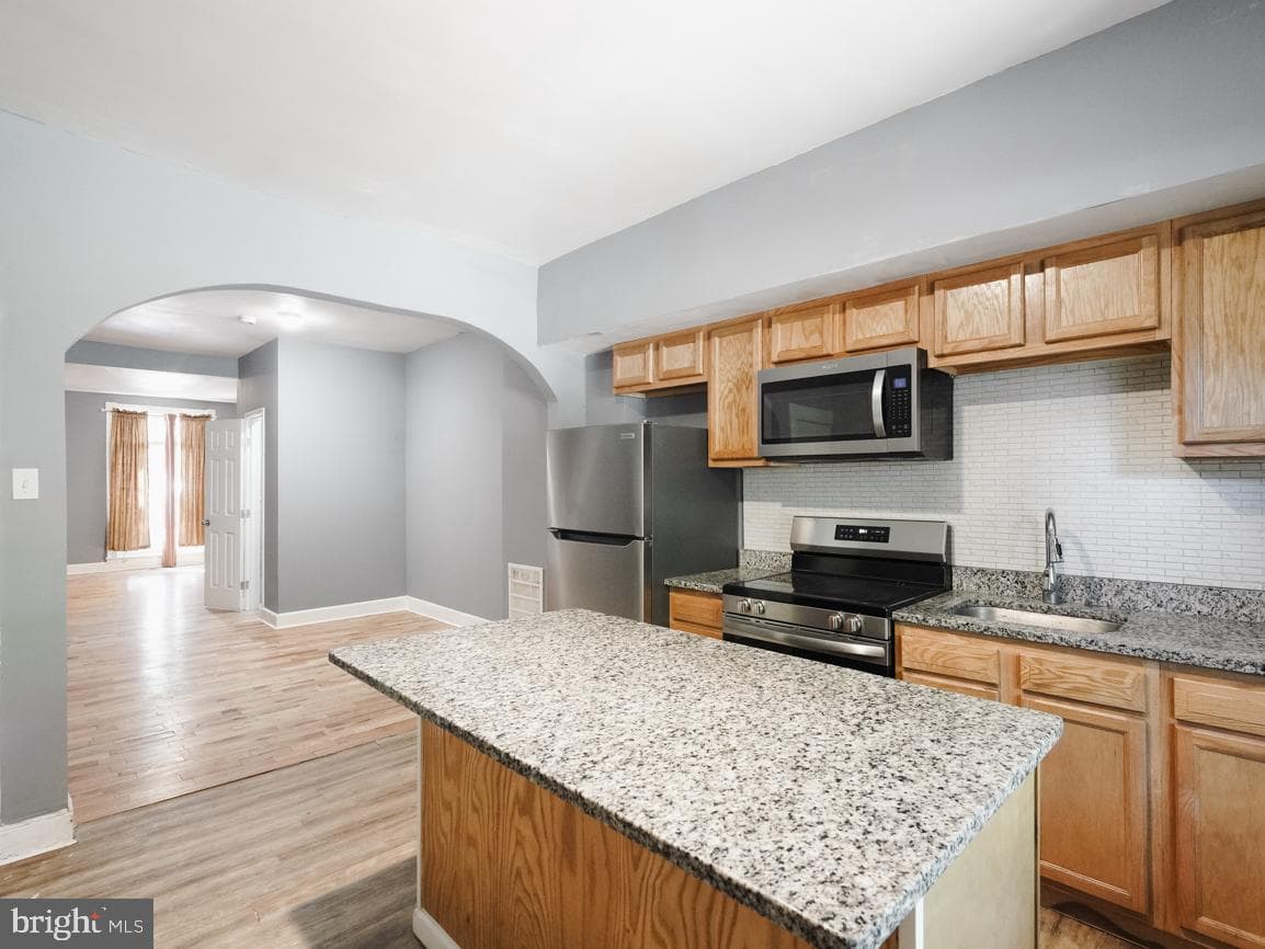2410 Frederick Avenue photo 8