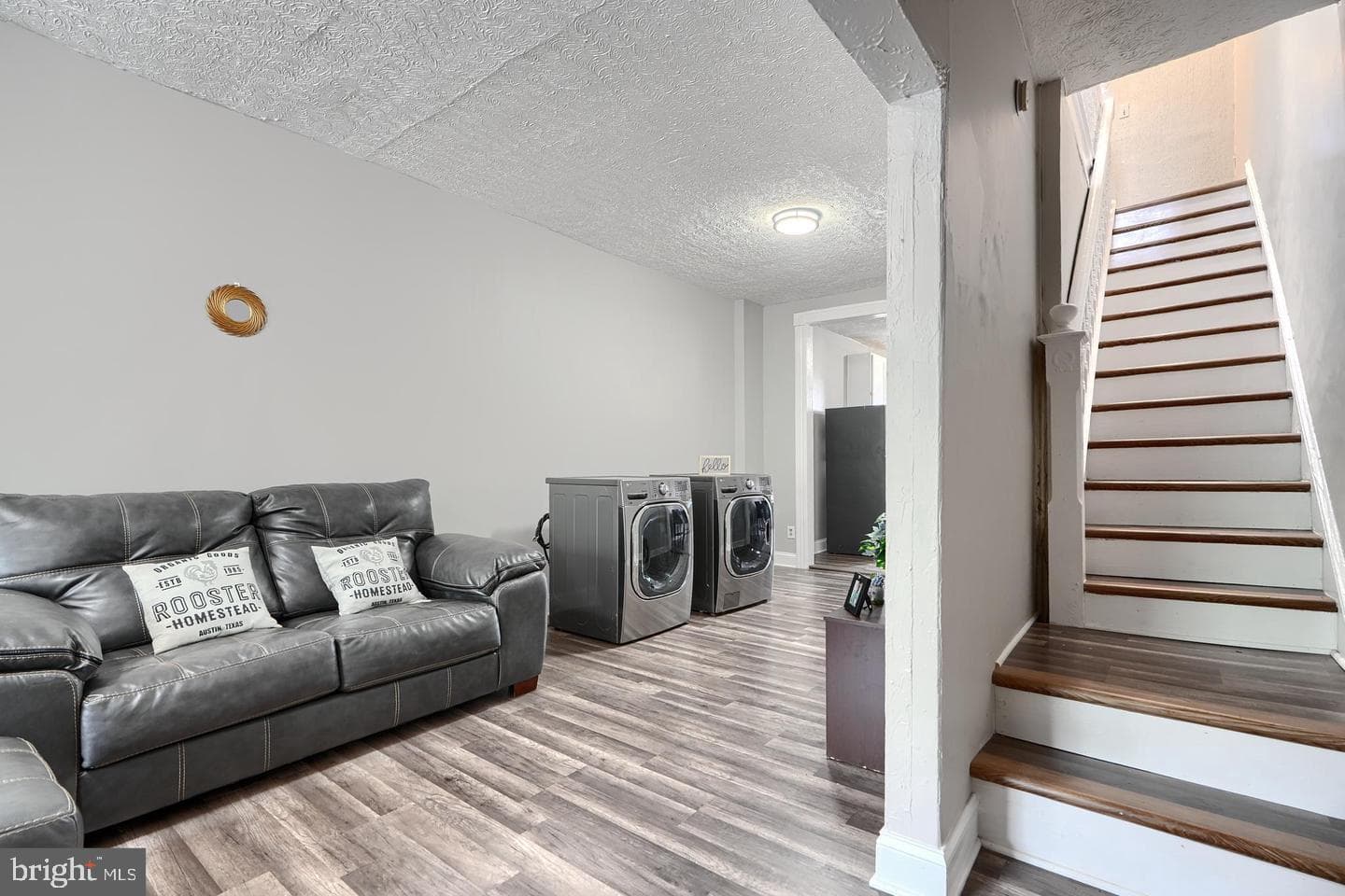 826 N Kenwood Avenue photo 5