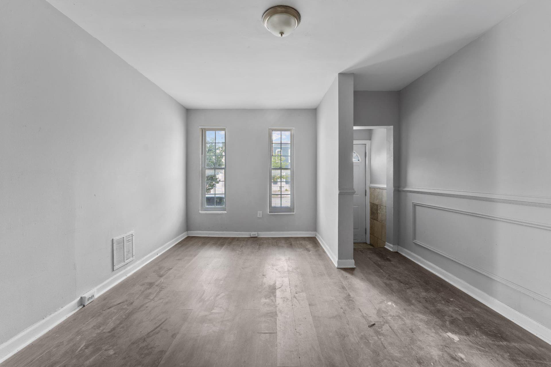 1706 N Milton Avenue photo 4