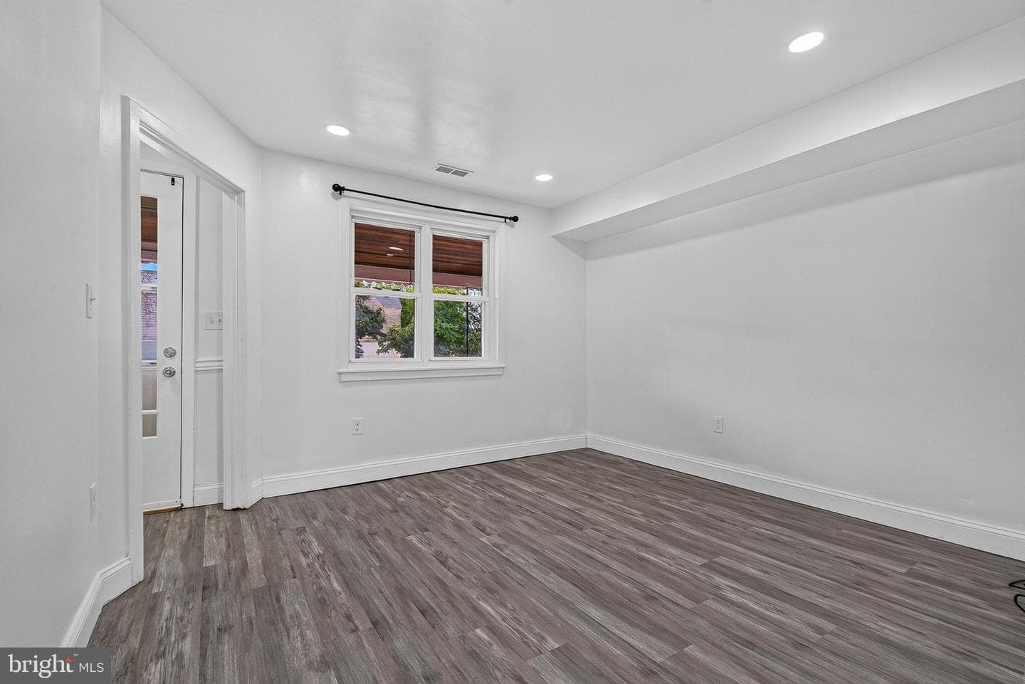 3805 8th Street photo 6