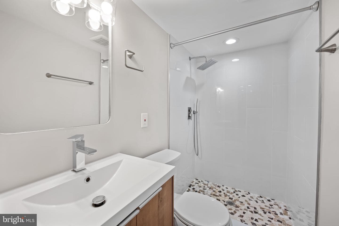 410 E Fort Avenue photo 20