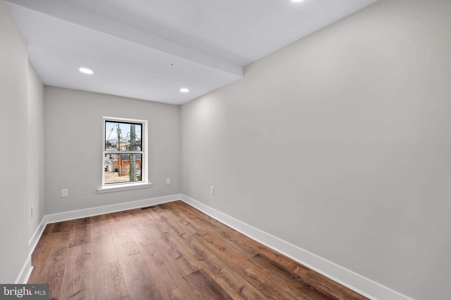 410 E Fort Avenue photo 21
