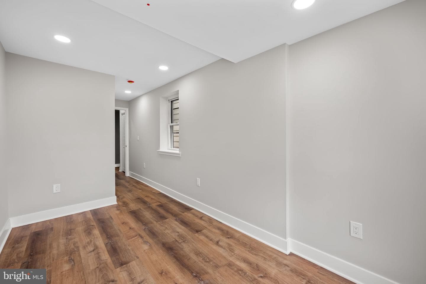 410 E Fort Avenue photo 22
