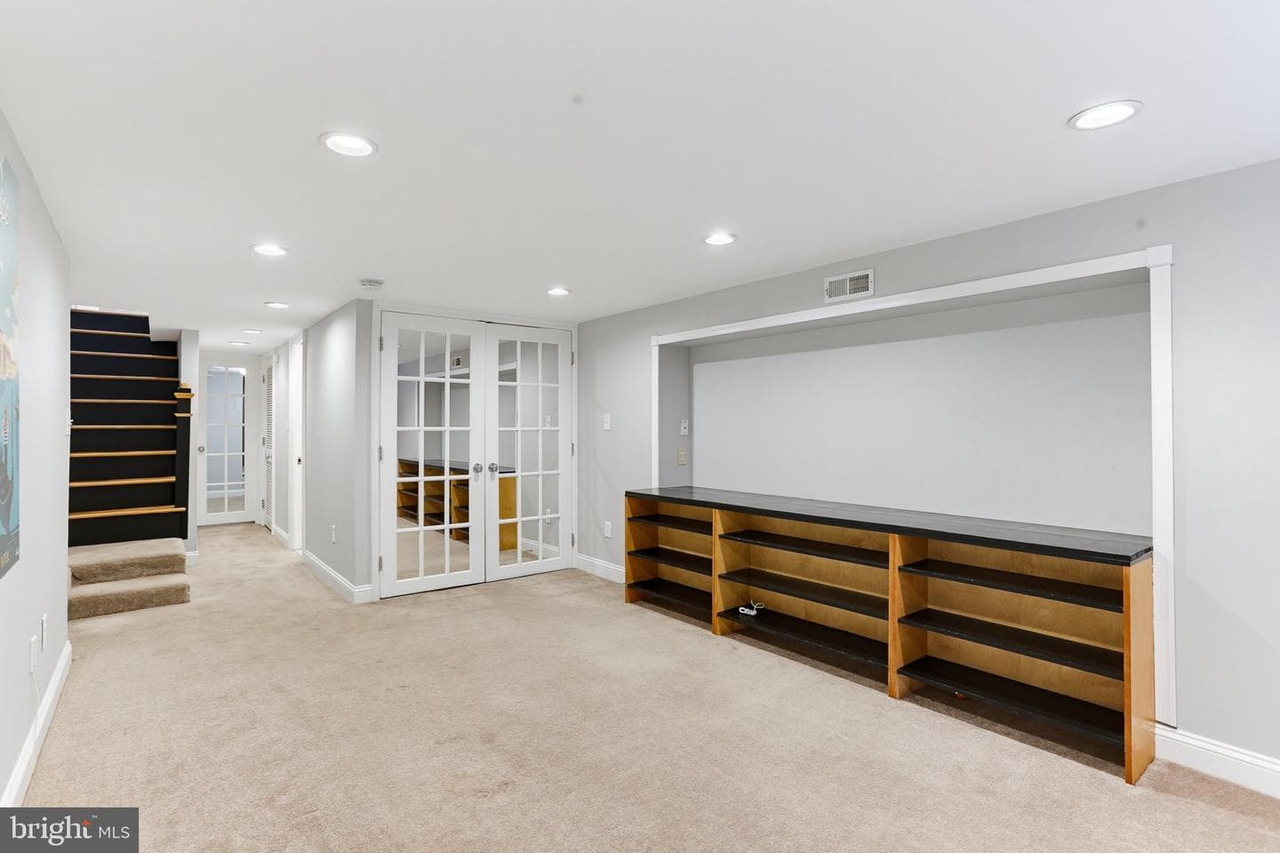 204 S East Avenue photo 22