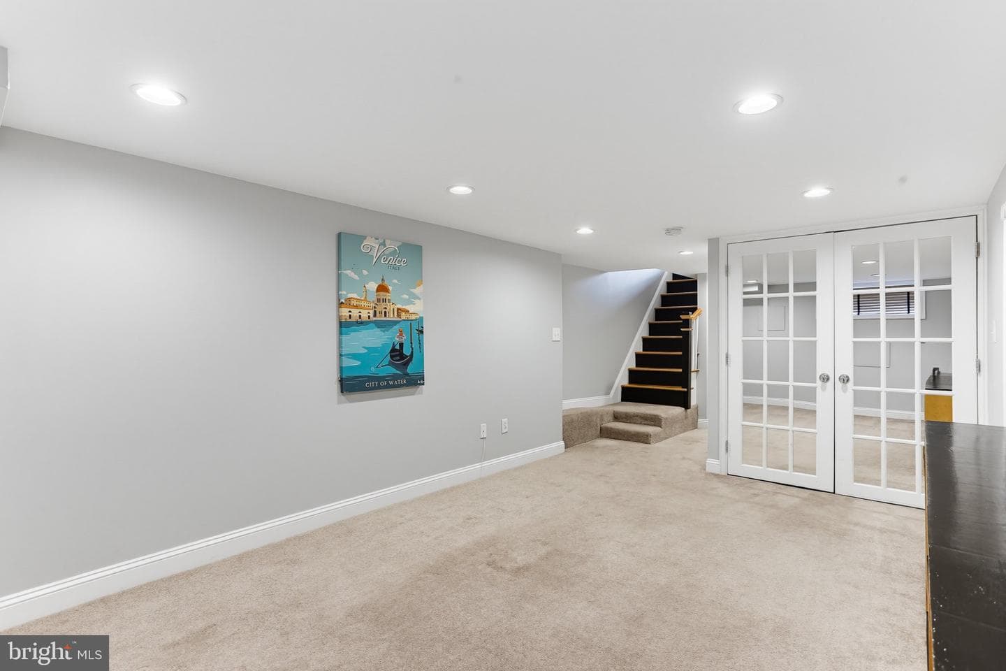 204 S East Avenue photo 24