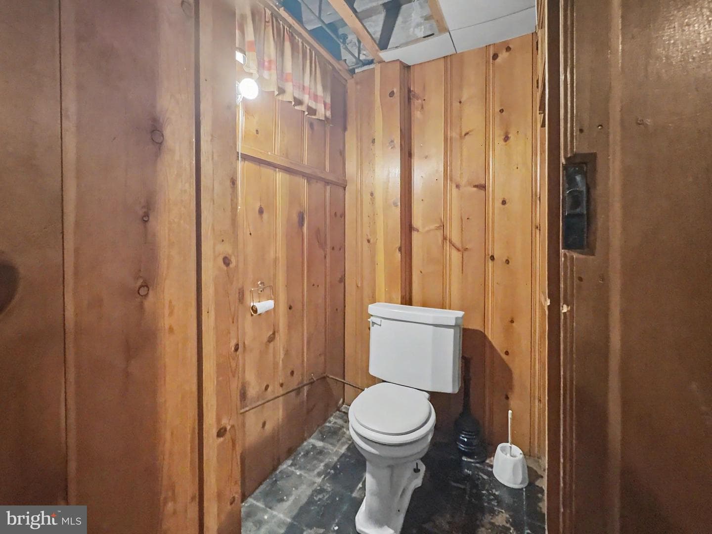225 N Edgewood Street photo 22