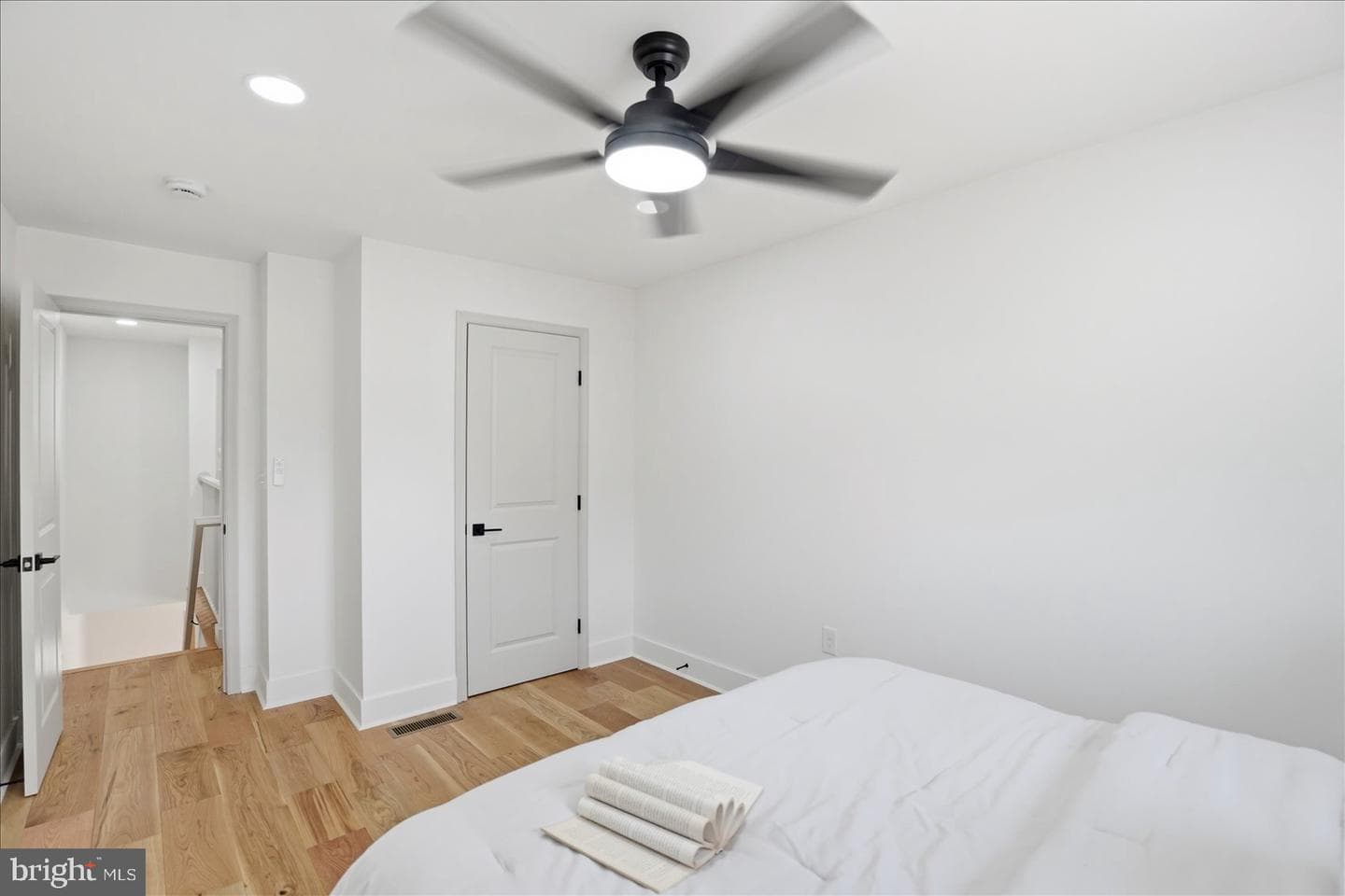 3818 Woodhaven Avenue photo 30