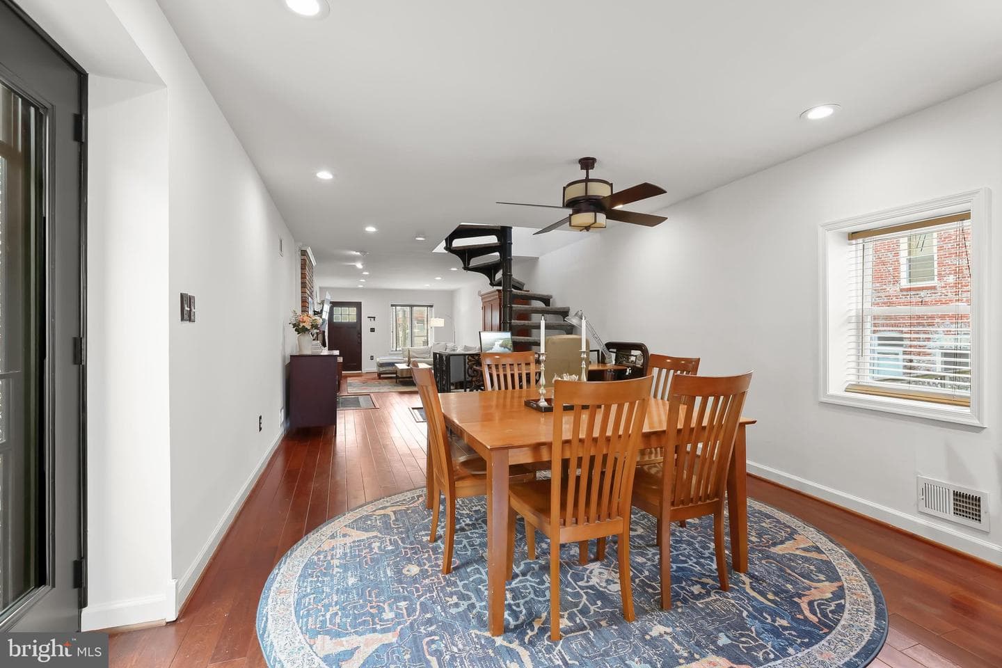 3200 E Lombard Street photo 19