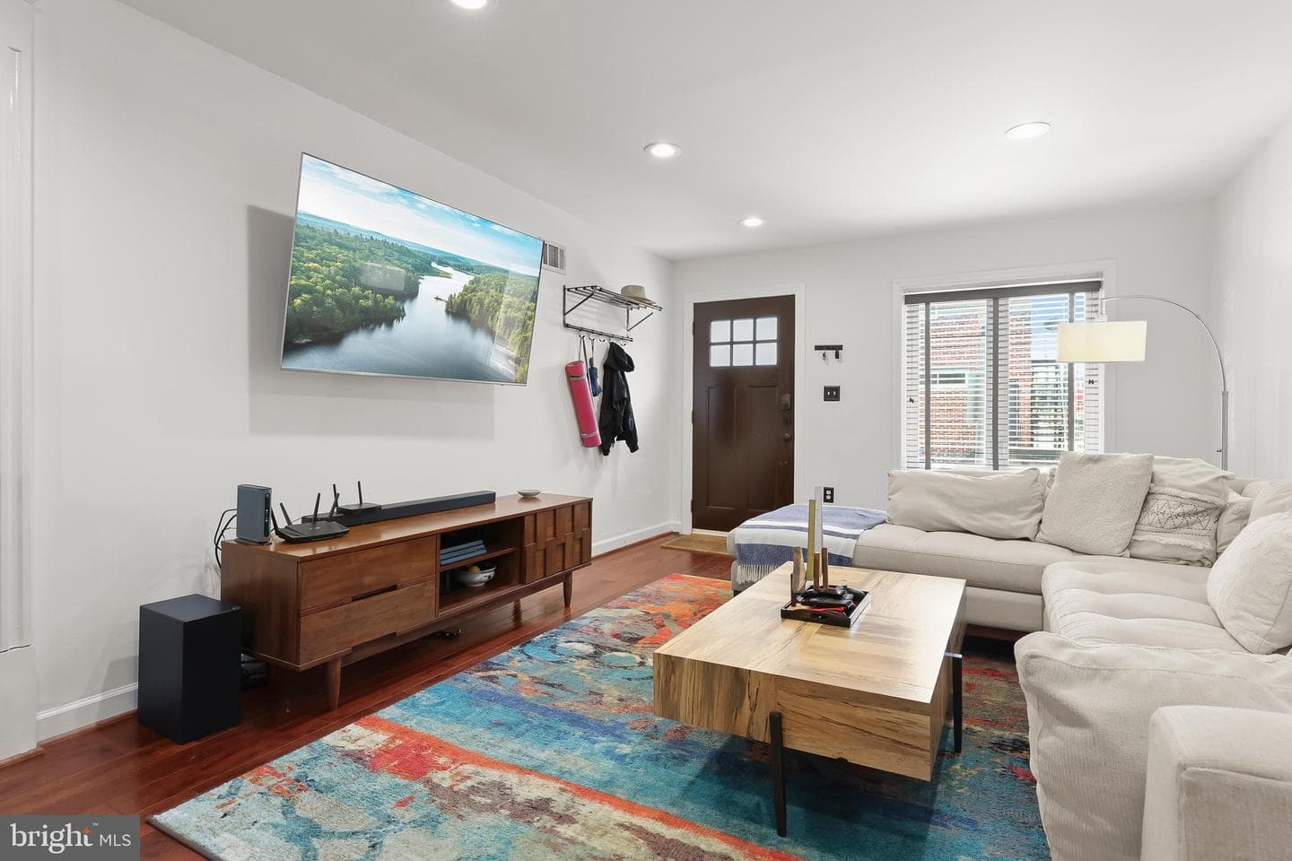3200 E Lombard Street photo 6