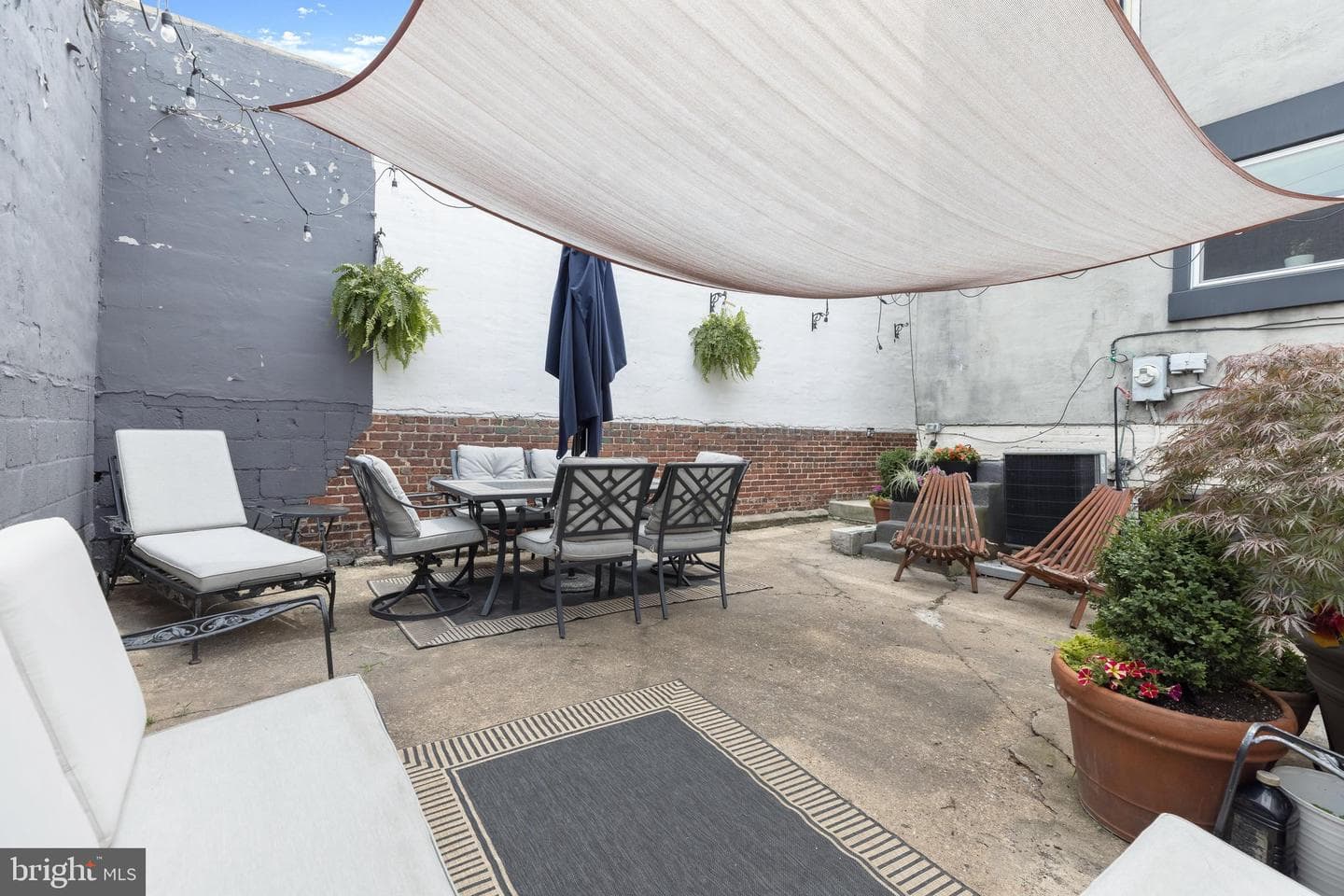 3200 E Lombard Street photo 68