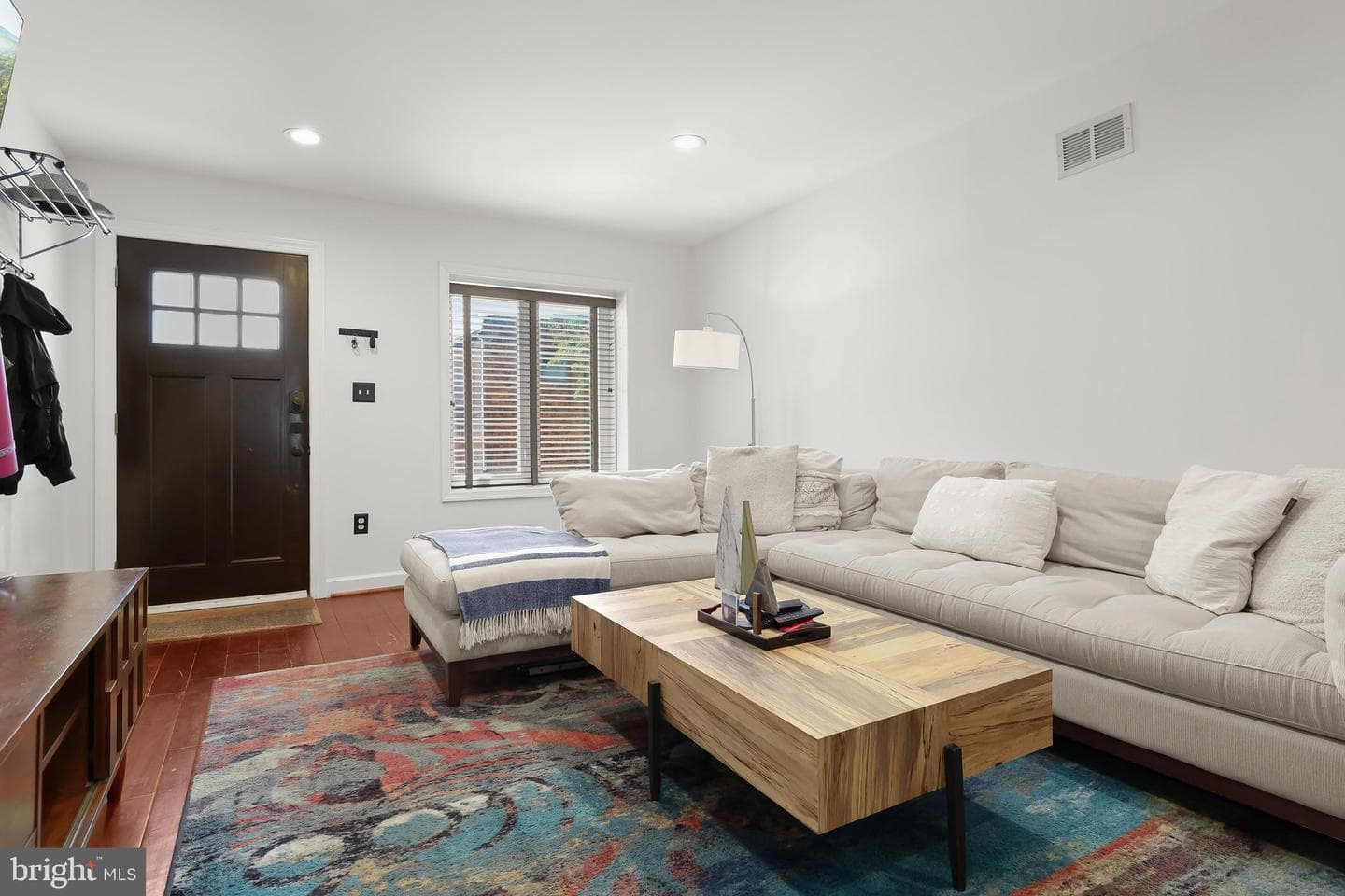 3200 E Lombard Street photo 7