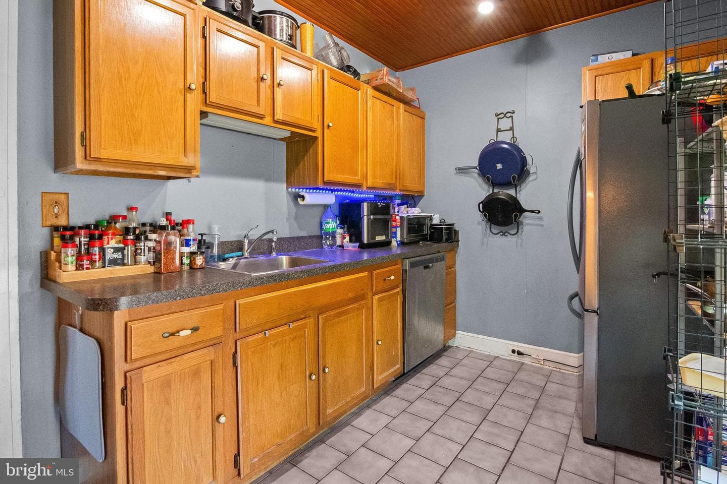 3311 Glenmore Avenue photo 11