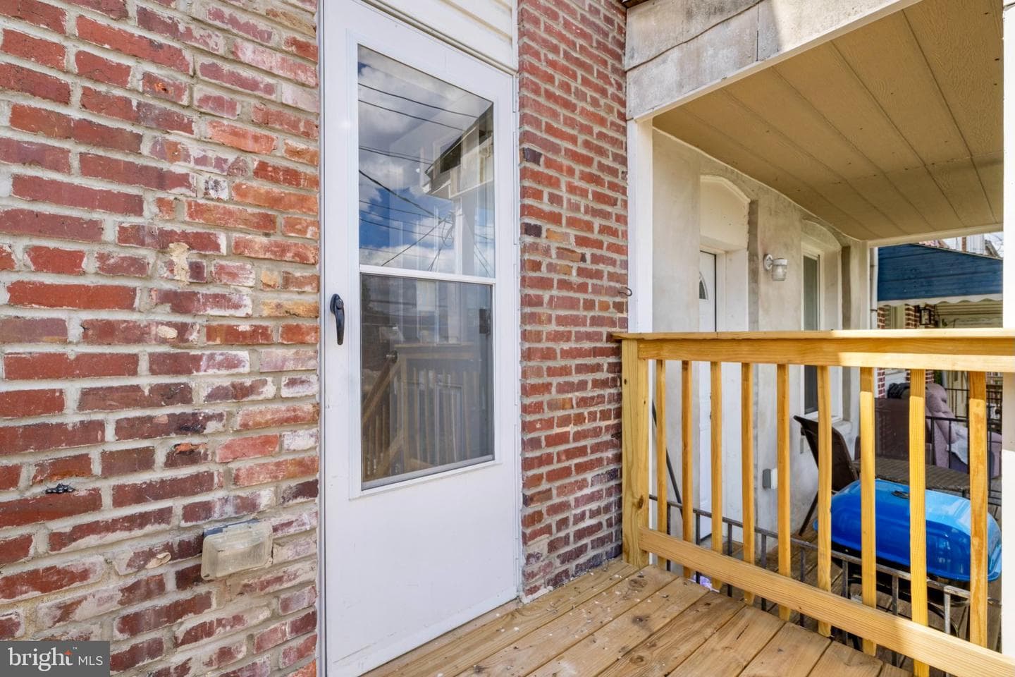 145 N Monastery Avenue photo 21