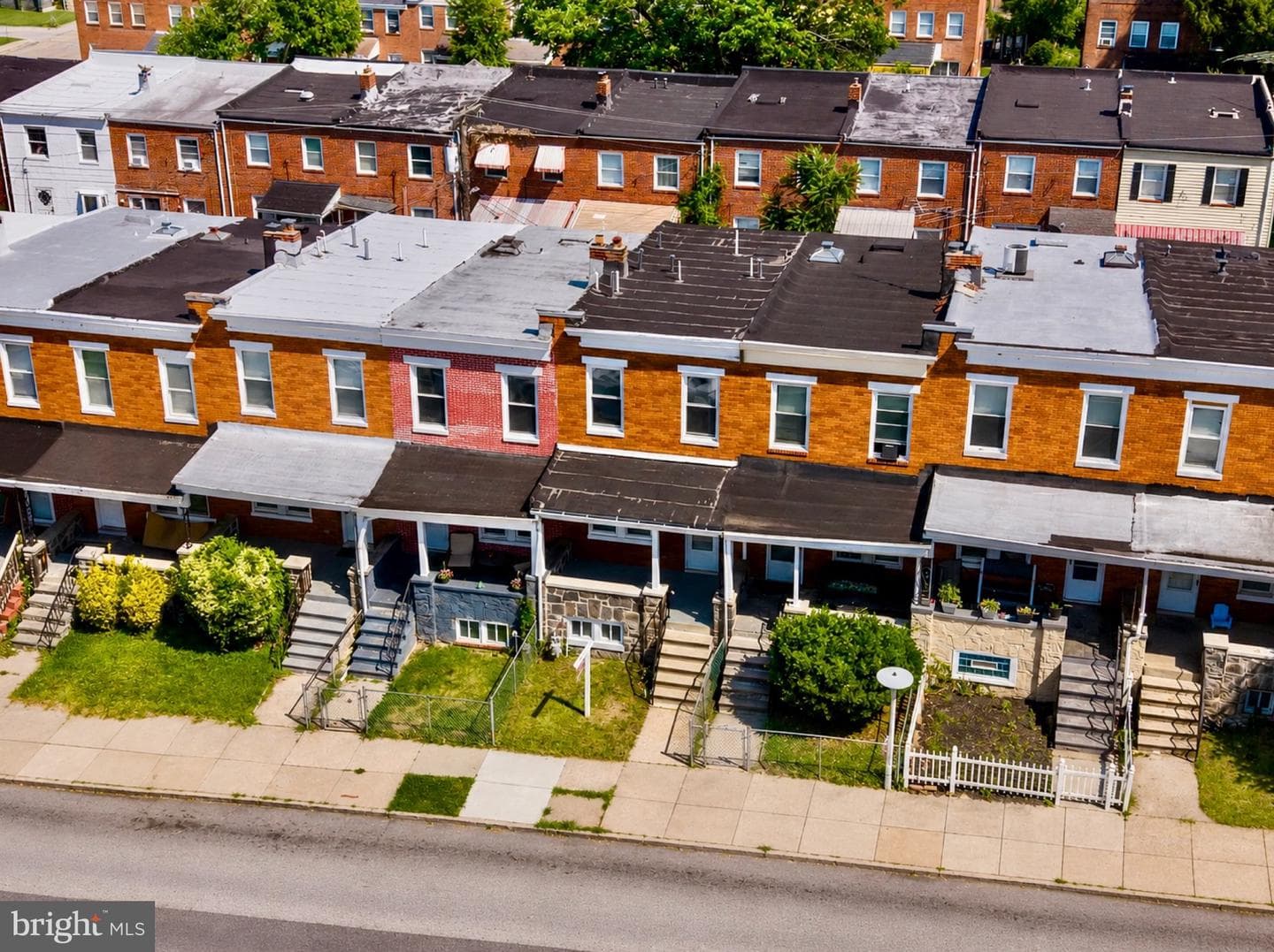145 N Monastery Avenue photo 37
