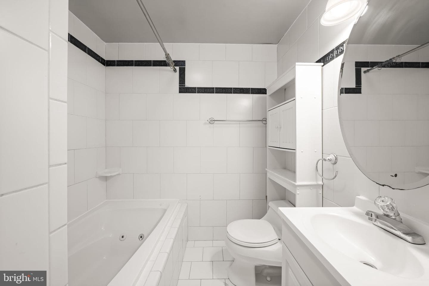 3527 Falls Road photo 14