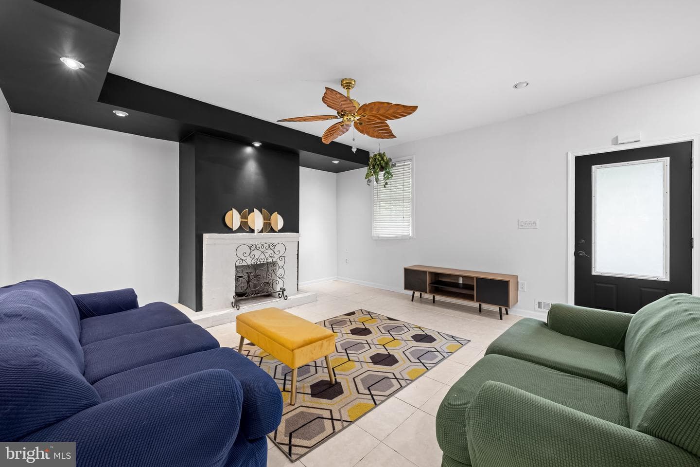 3527 Falls Road photo 5