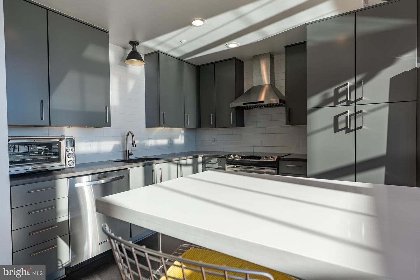 1200 Steuart Street #1413 photo 12