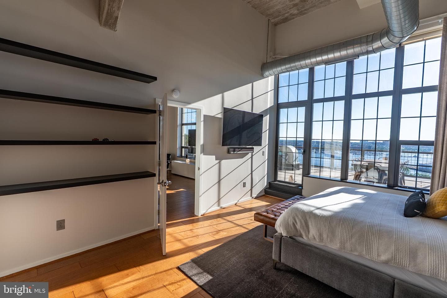 1200 Steuart Street #1413 photo 34