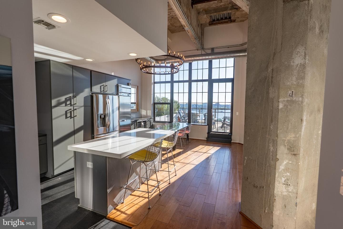 1200 Steuart Street #1413 photo 5