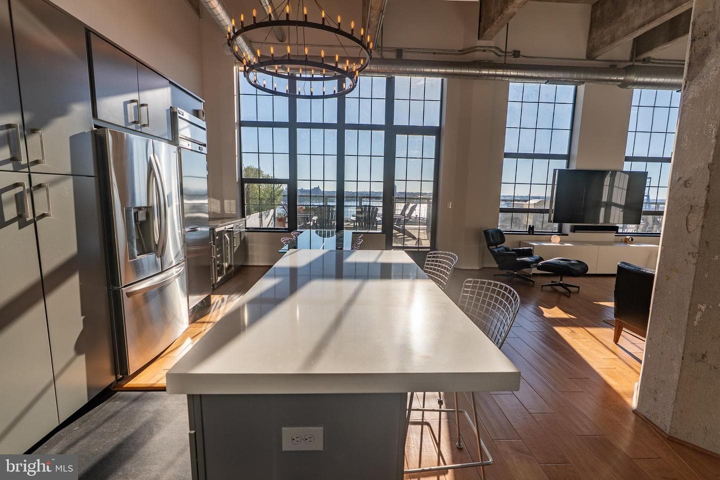 1200 Steuart Street #1413 photo 6