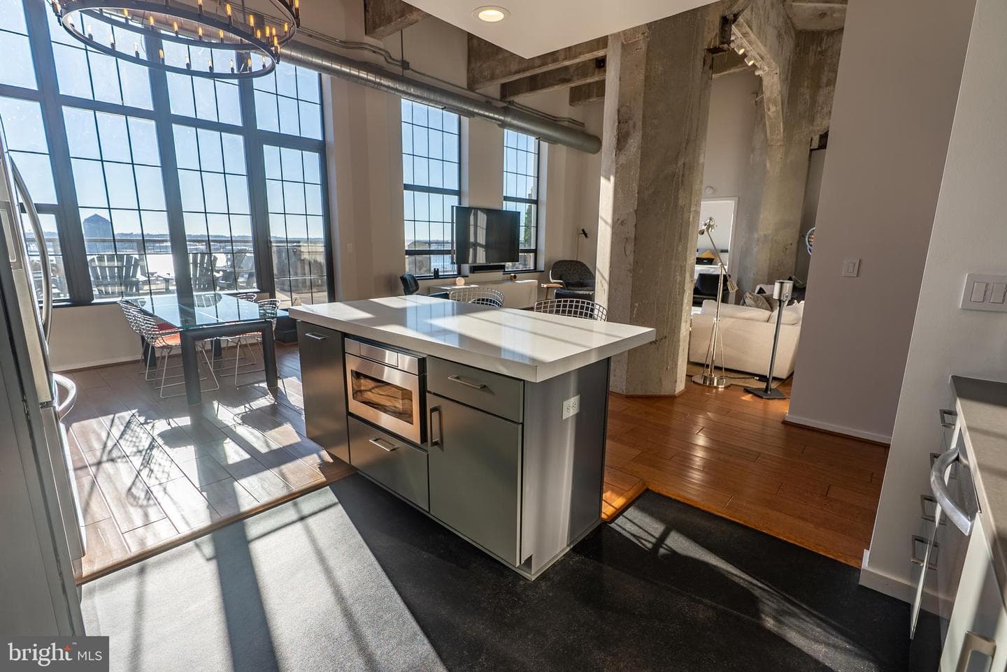 1200 Steuart Street #1413 photo 7