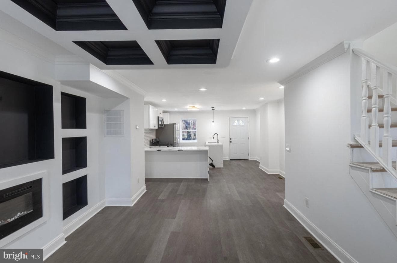 3905 8th Street photo 2